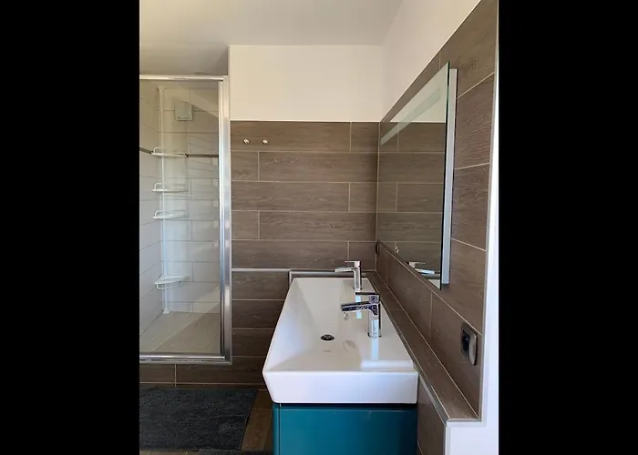 Villa Avec Vue Sur La Baie De Santa Giulia A Porto-vecchio *