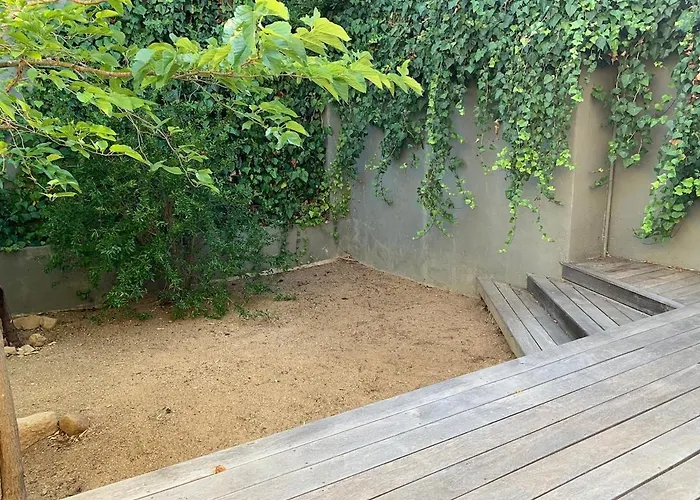 Avec Vue Sur La Baie De Santa Giulia A Porto-vecchio
