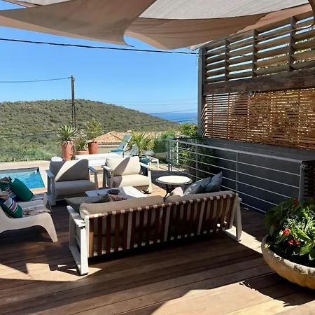 Avec Vue Sur La Baie De Santa Giulia à Porto-vecchio * Porto Vecchio