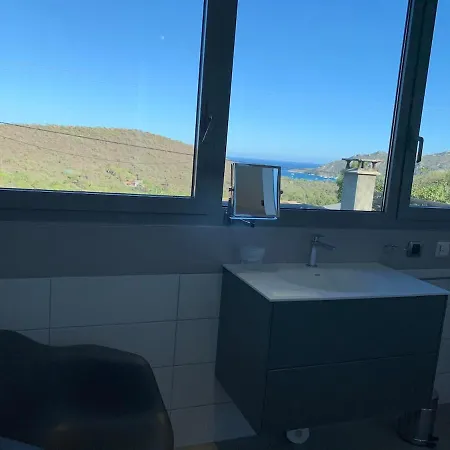 Villa Avec Vue Sur La Baie De Santa Giulia à Porto-vecchio Porto Vecchio