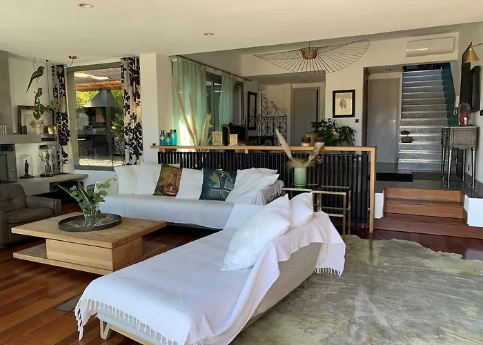 Villa Avec Vue Sur La Baie De Santa Giulia A Porto-vecchio Porto-Vecchio (Corsica)